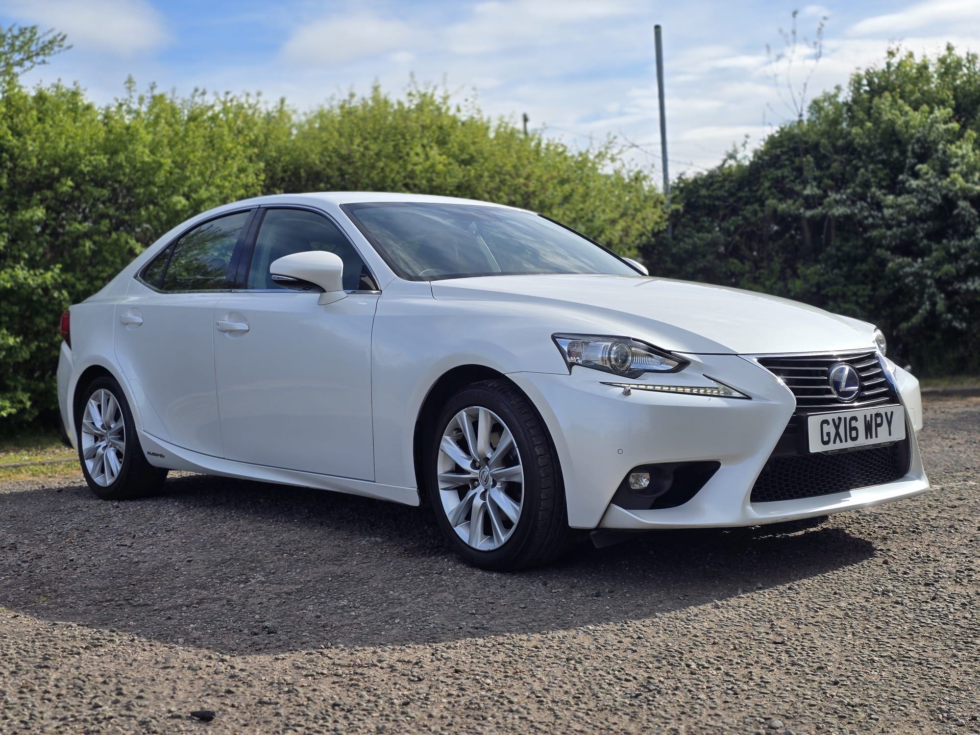 Lexus IS 2.5 300h Executive Edition E-CVT Euro 6 (s/s) 4dr