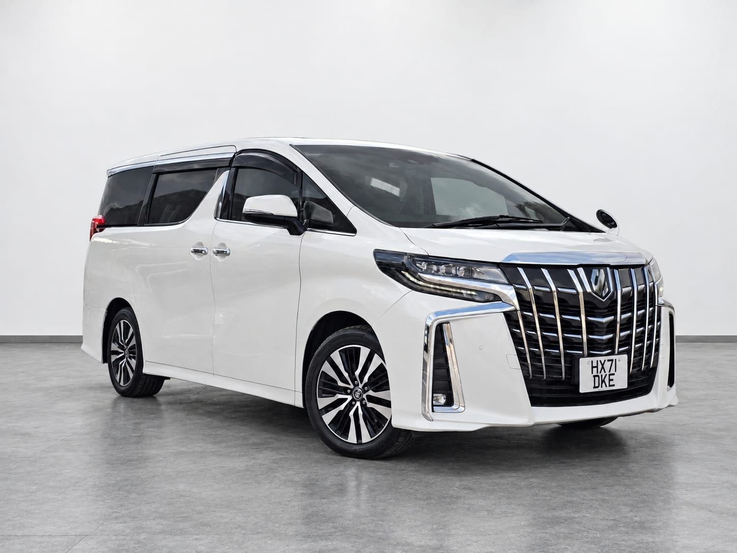 TOYOTA ALPHARD WHITE EXECUTIVE LOUNGE 3.5 V6 PETROL 2021(21) ULEZ FREE
