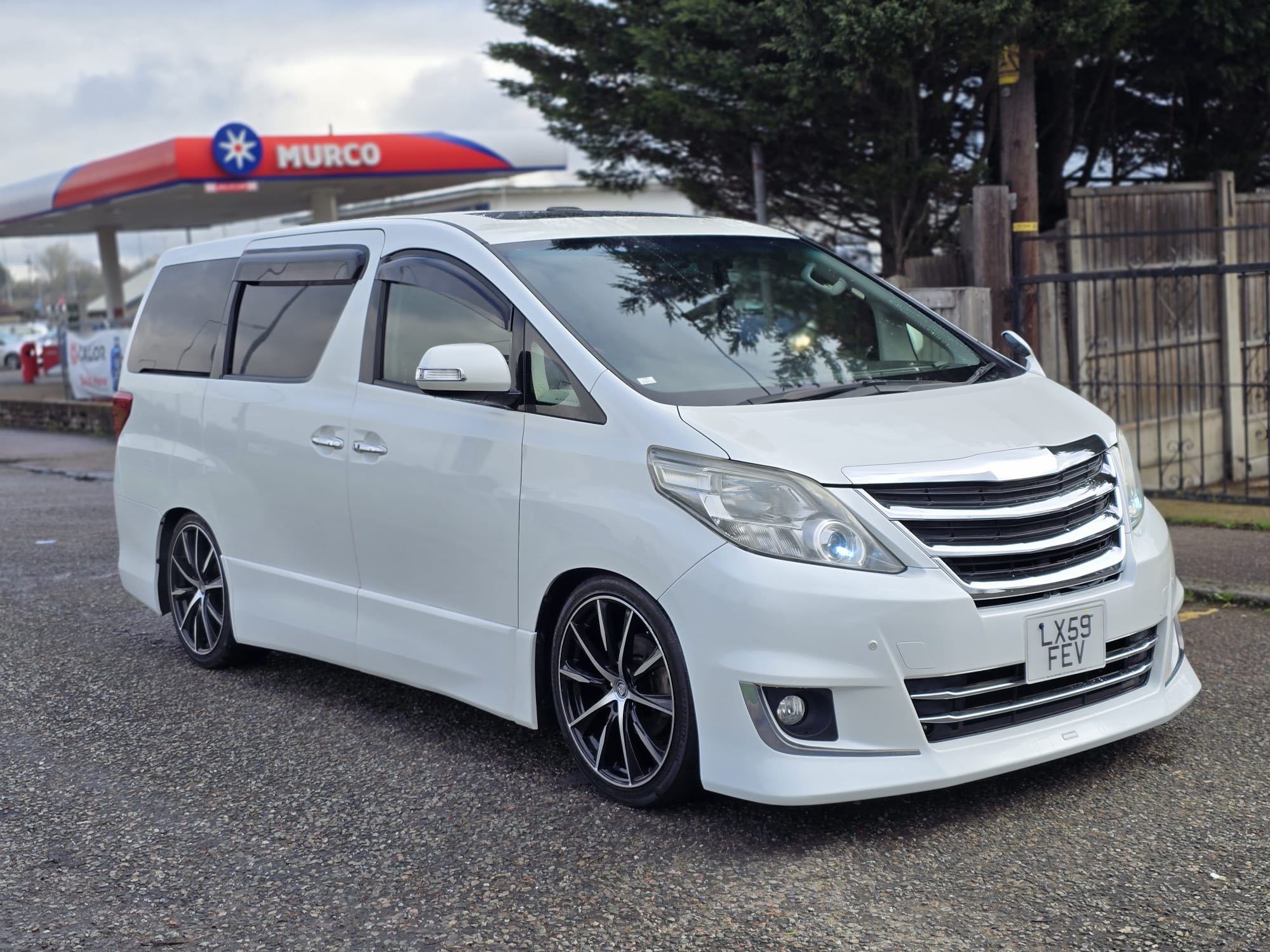 TOYOTA ALPHARD V6 3.5S PETROL, PRIME SELECTOR GOLD AUTOMATIC, 7 SEATERS,
