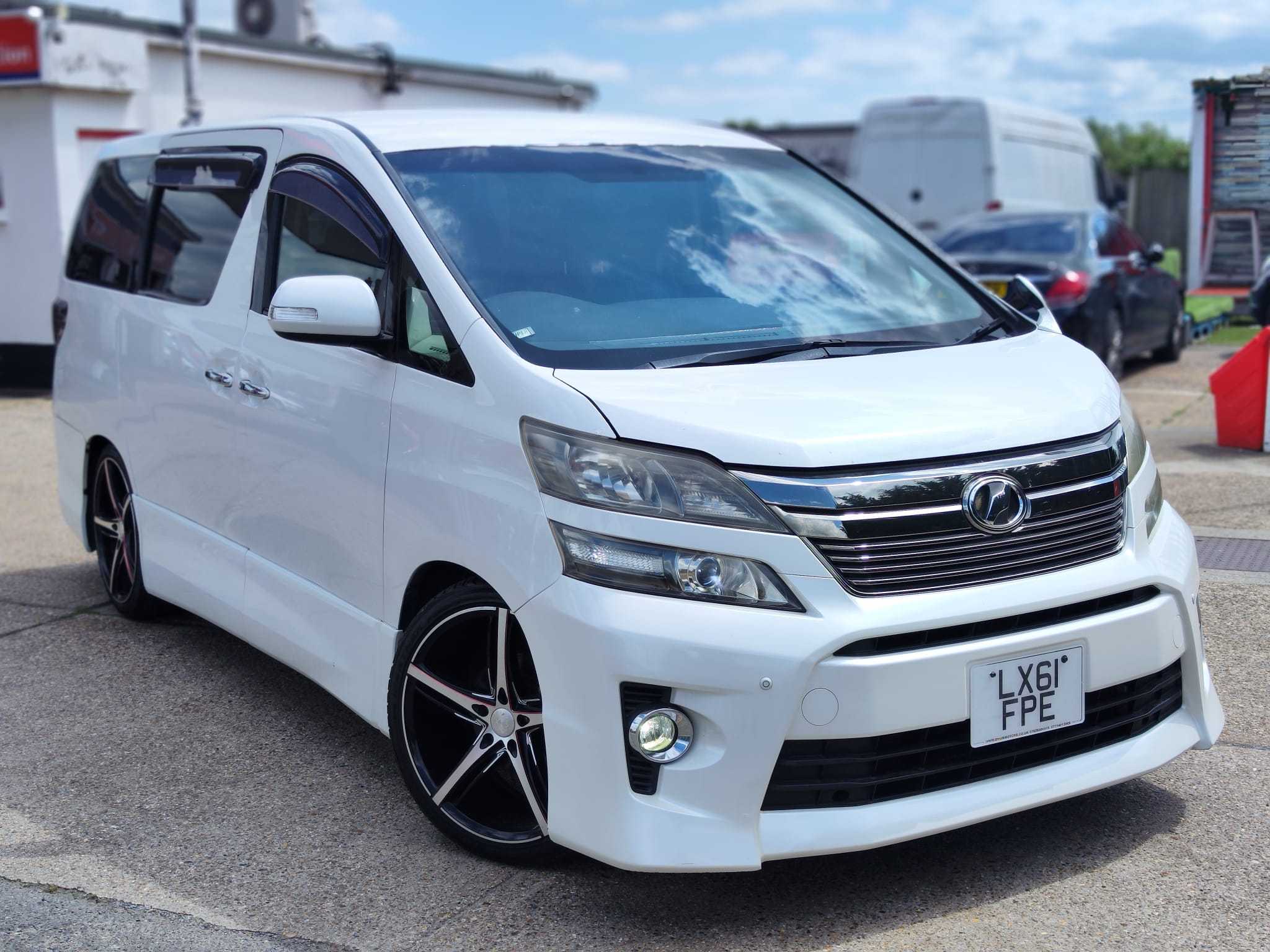 TOYOTA VELLFIRE/ALPHARD WHITE 2.4 PETROL AUTO 2011(61) ULEZ FREE,7 SETAERS,