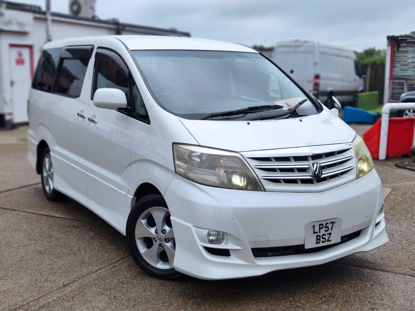 TOYOTA ALPHARD/VELLFIRE WHITE 2.4 PETROL 2007(57) 7 SEATERS.ULEZ FREE,SLIDING DO