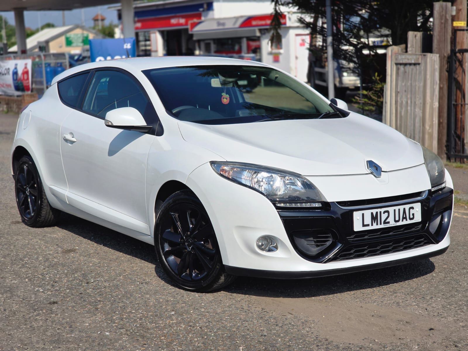 RENAULT MEGANE 1.5 dCi 110 Dynamique TomTom 3dr EDC