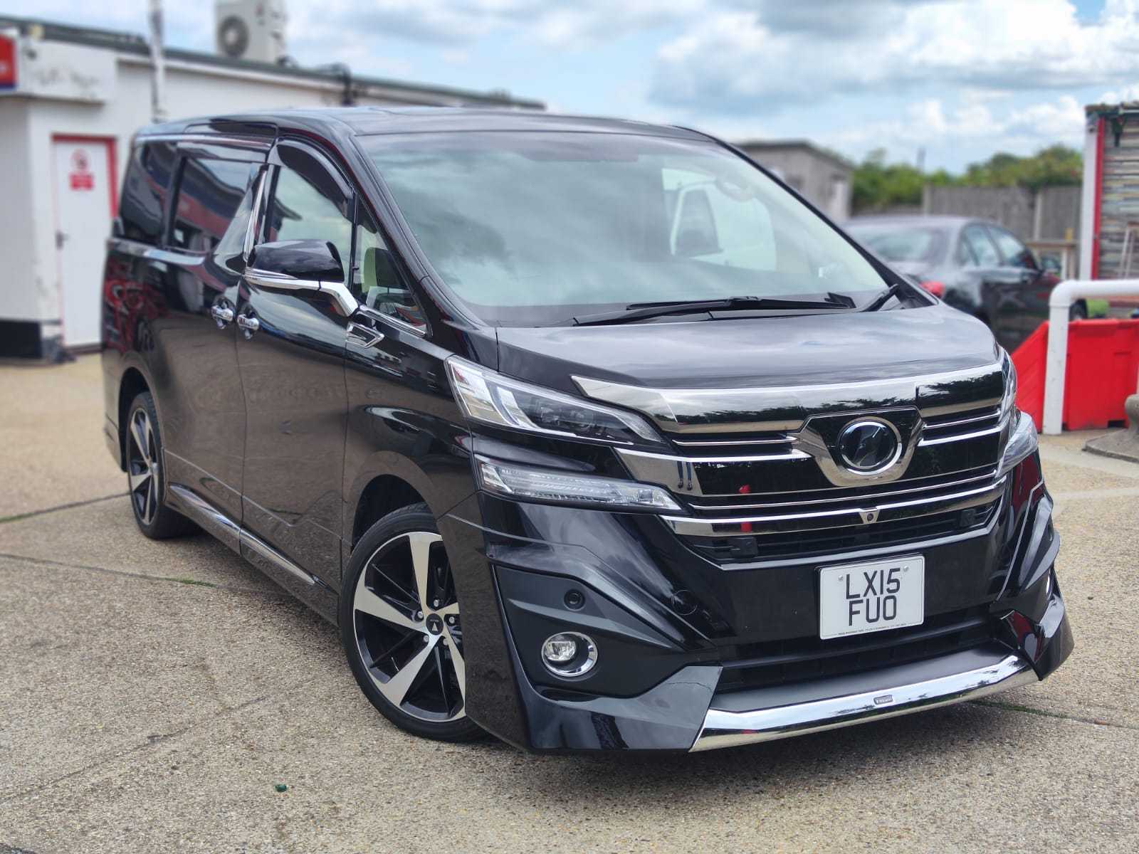 TOYOTA VELLFIRE 3.5 V6 PETROL AUTO EXECUTIVE LOUNGE 7 SEATERS,DOUBLE SUNROOF