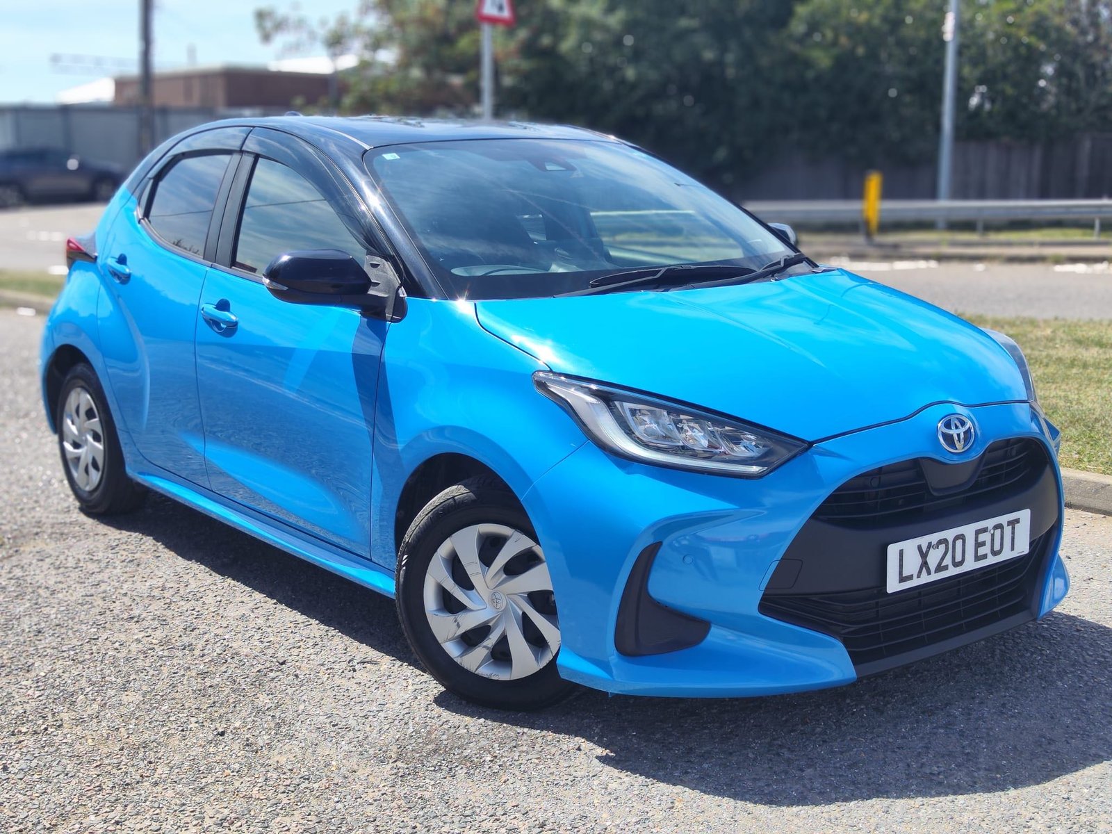 TOYOTA YARIS 1.5 PETROL HYBRID 2020(20) ULEZ FREE